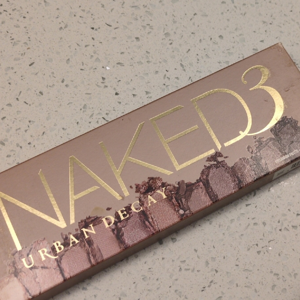 Urban Decay Naked3 Palette - Shimmering Neutrals
